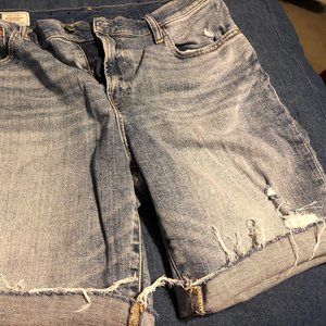 Gap Bermuda Jean Cut-Offs